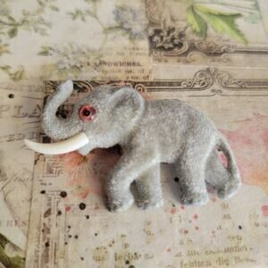 Brooch Women Vintage Elephant Pin Gray Flocked Figural Animal Lapel Brooch